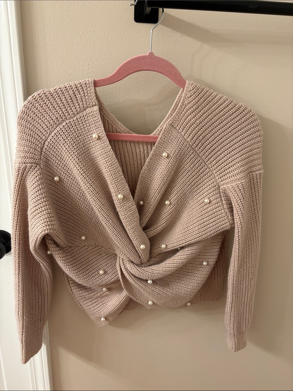 Cropped Pearl-Embellished Twist Front Women's Sweater - Blush
